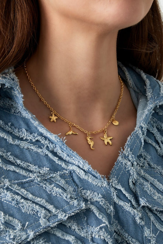 Halsband med havsberlocker