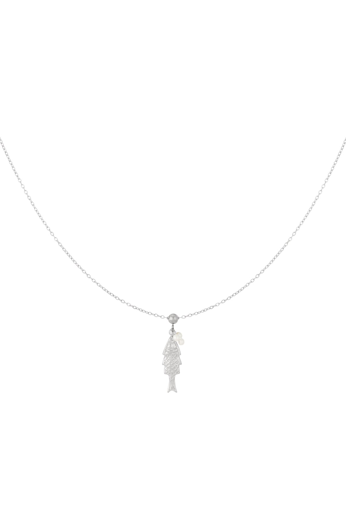Halsband med fiskhänge