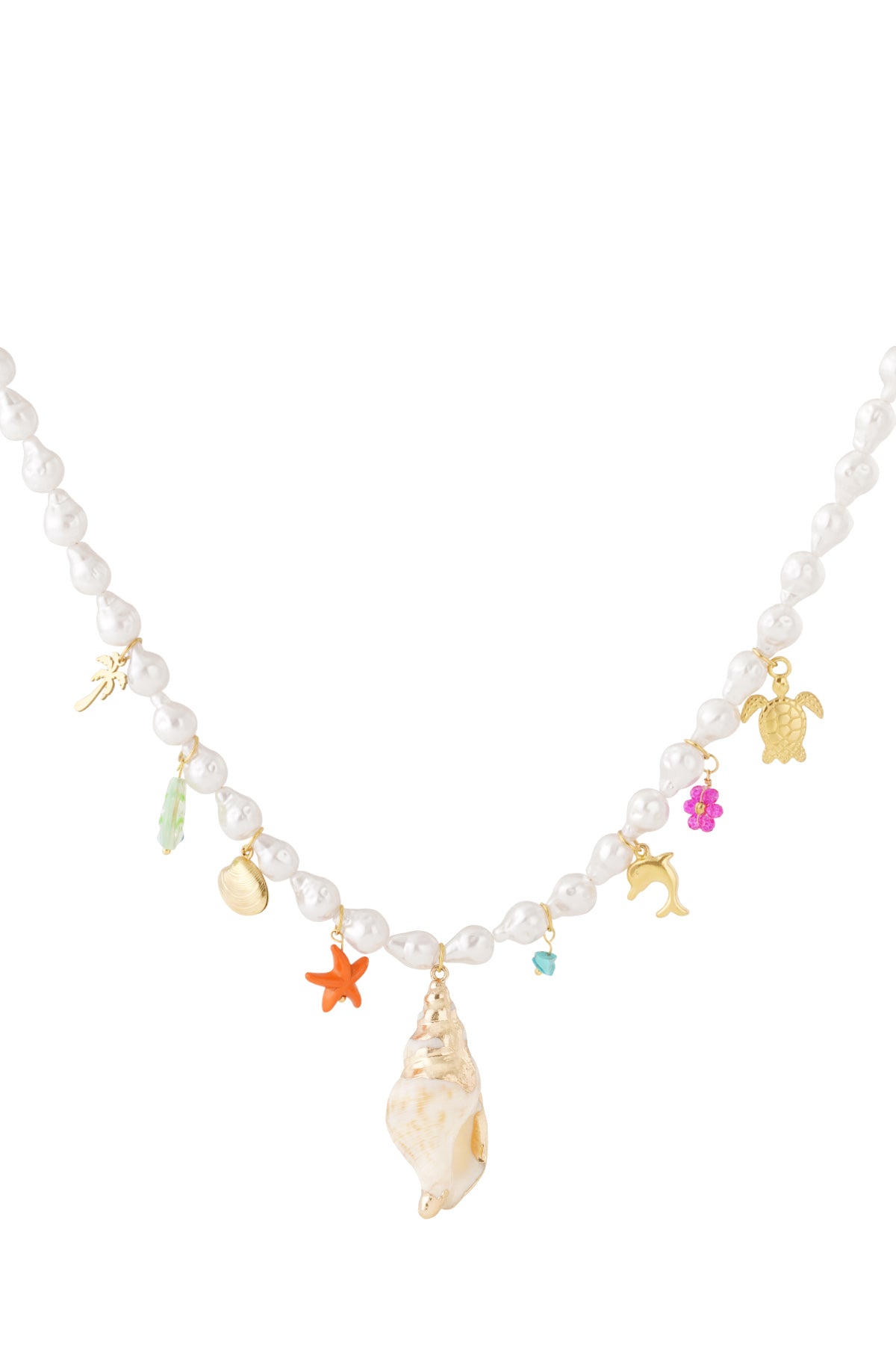 Halsband med pärlpärlor och sommarberlocker
