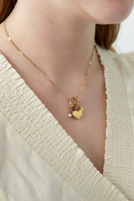 Halsband med 5 utbytbara berlocker