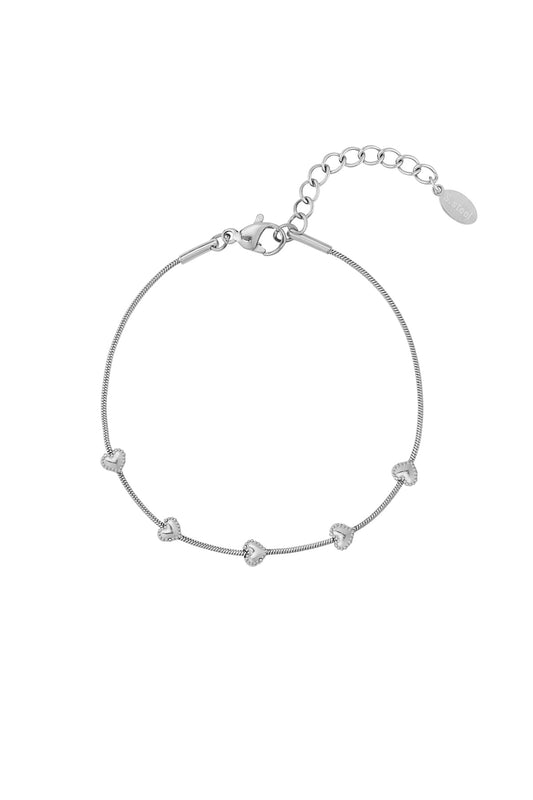 Fint armband med hjärtan