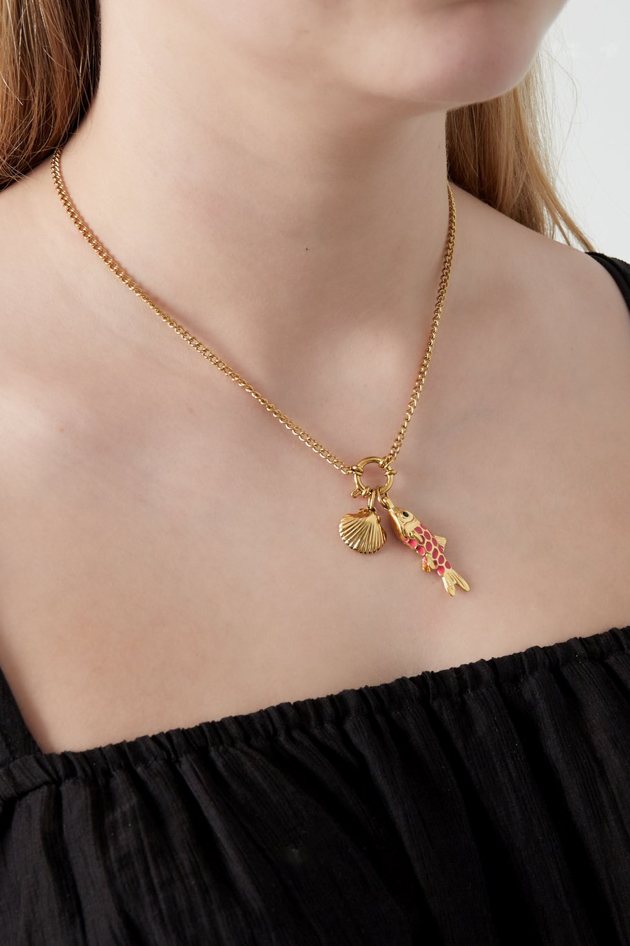 Halsband med 5 utbytbara berlocker
